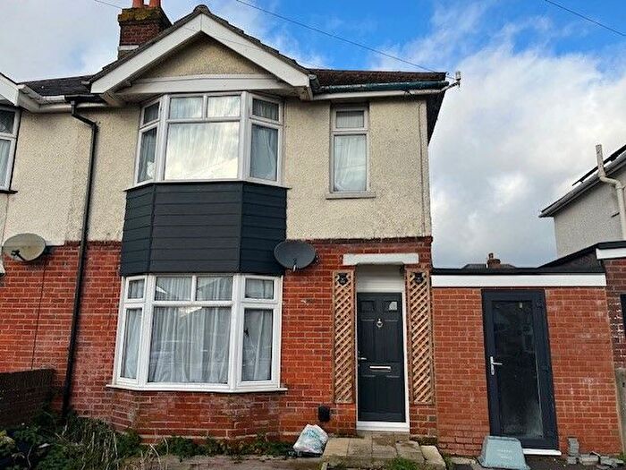 3 Bedroom Property To Rent In Rosewall Road, Southampton, SO16