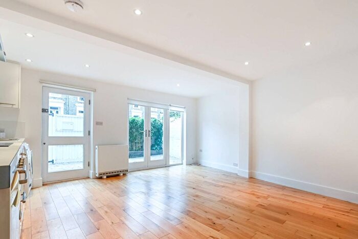 1 Bedroom Flat To Rent In Marquis Road, Camden, London, NW1