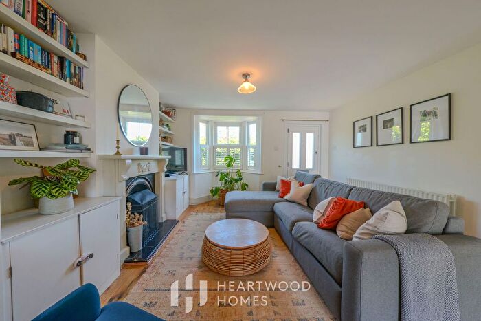 3 Bedroom End Terrace House For Sale In Lower Luton Road, Wheathampstead, St. Albans, AL4