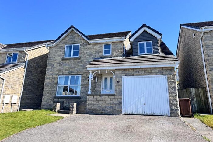 4 Bedroom Detached House For Sale In Homestead Way, Chapel-En-Le-Frith, SK23