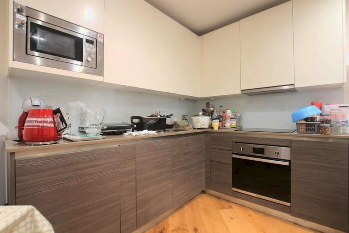 1 Bedroom Flat To Rent In Tryon Apartments, Balfour Road, Hounslow, TW3