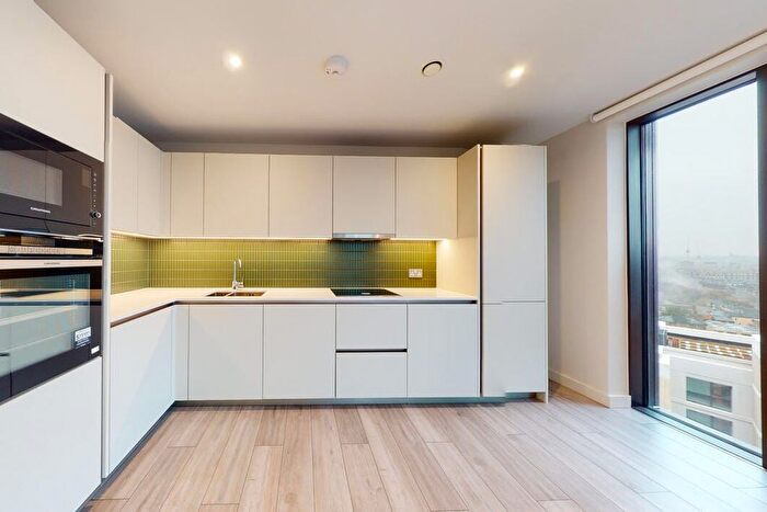 2 Bedroom Flat To Rent In New Kent Road, London, SE1