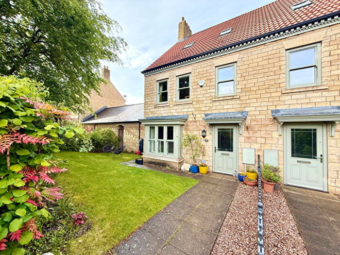 4 Bedroom Semi-Detached House For Sale In Boston Spa, High Street, LS23