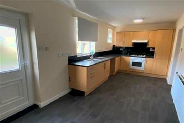 3 Bedroom House To Rent In Essex Avenue, Intake, DN2