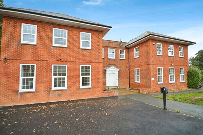 2 Bedroom Flat To Rent In Elm Grove, Westgate-on-Sea, CT8