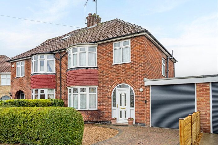 3 Bedroom Semi-detached House For Sale In Cranbrook Road, York, YO26