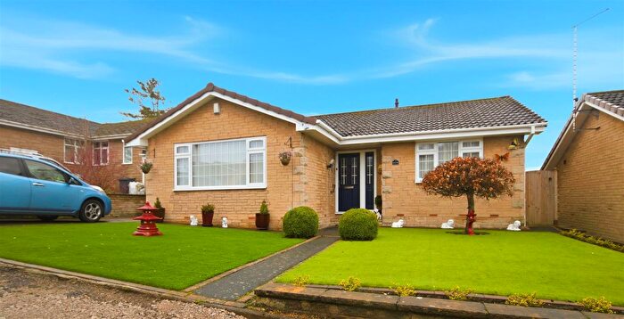 2 Bedroom Detached Bungalow For Sale In Malham Close, Chesterfield, S40