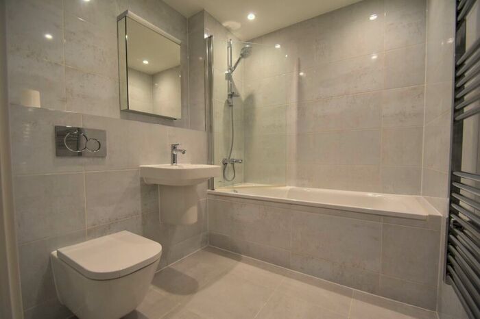 2 Bedroom Apartment To Rent In Station Road, Station Road, Gerrards Cross, Buckinghamshire, SL9