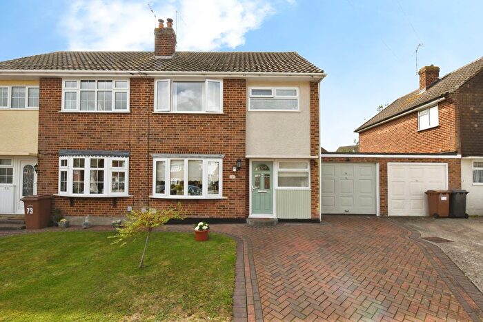 3 Bedroom Semi-Detached House For Sale In Keene Way, Chelmsford, CM2
