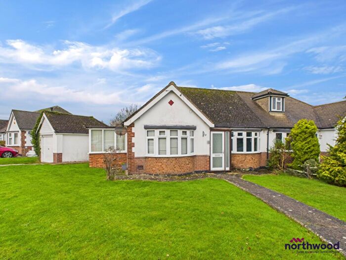 2 Bedroom Bungalow To Rent In Bahram Road, Polegate, BN26