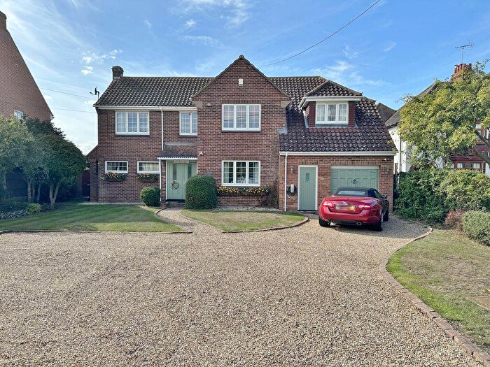 5 Bedroom Detached House For Sale In Church Lane, Bulphan, RM14