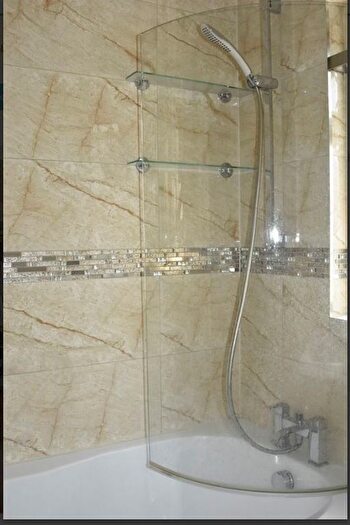 5 Bedroom Detached House To Rent In Westernville Gardens, Ilford, IG2
