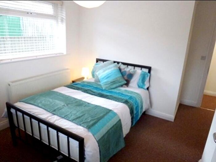 1 Bedroom Detached House To Rent In Tolstoi Road, Poole, Dorset, BH14