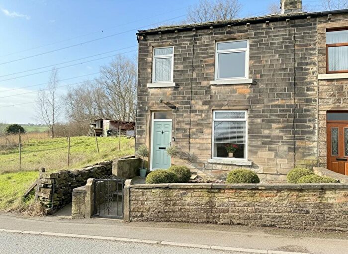 3 Bedroom Semi Detached House For Sale In Lower Quarry Road, Huddersfield, HD5