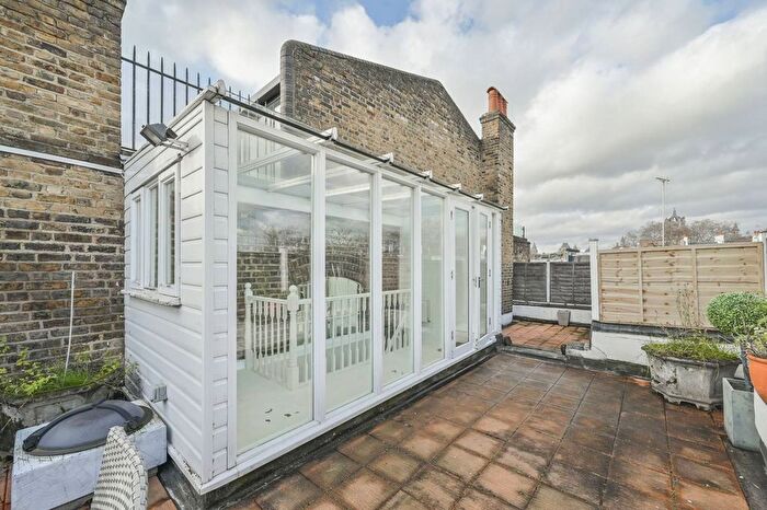 4 Bedroom Property To Rent In Donne Place, Chelsea, London, SW3