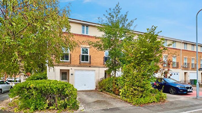 3 Bedroom End Terrace House For Sale In Armoury Drive, Heath, Cardiff, CF14