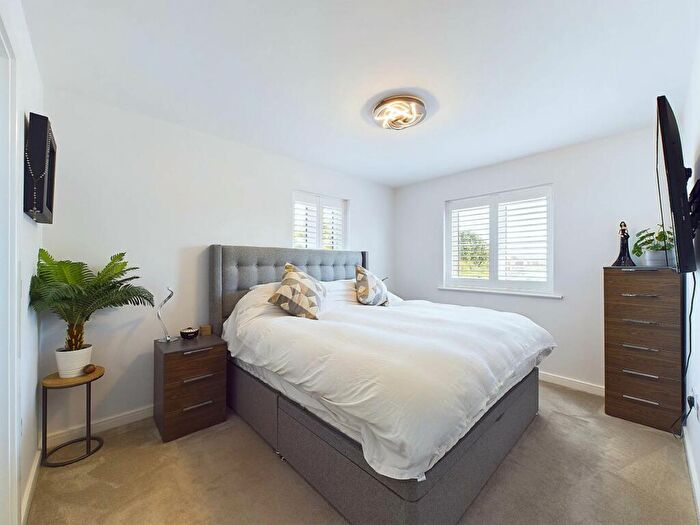 3 Bedroom Detached House For Sale In Harrow Road, Longwick - Stunning Three Bedroom Modern Home, HP27