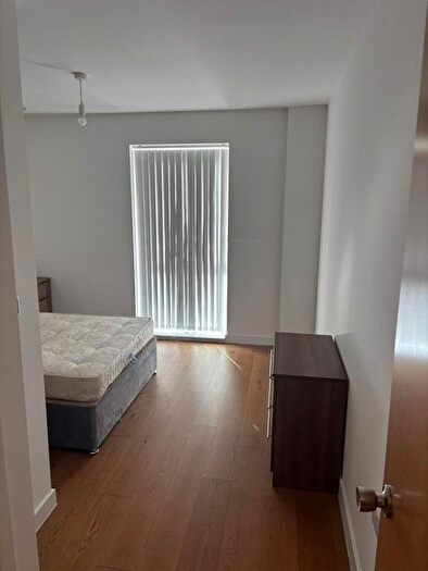 3 Bedroom Flat To Rent In Lismore Boulevard, Colindale London, NW9