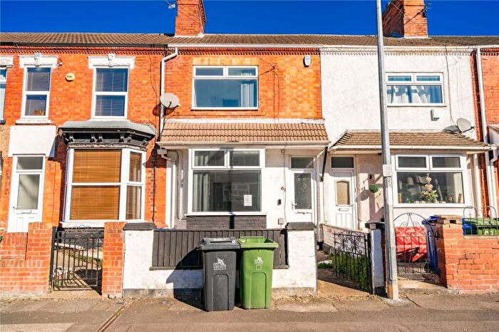 4 Bedroom Terraced House For Sale In Patrick Street, Grimsby, Lincolnshire, DN32