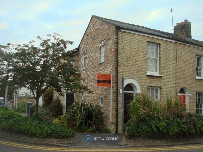2 Bedroom End Of Terrace House To Rent In Grafton Street, Cambridge, CB1
