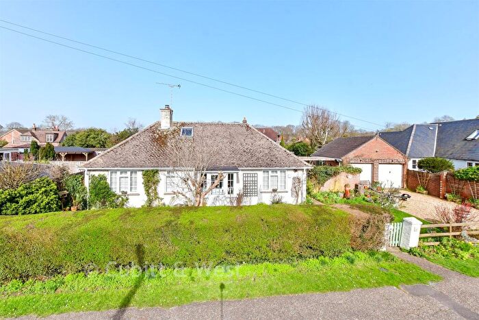 2 Bedroom Detached Bungalow For Sale In The Avenue, Hambrook, Chichester, West Sussex, PO18