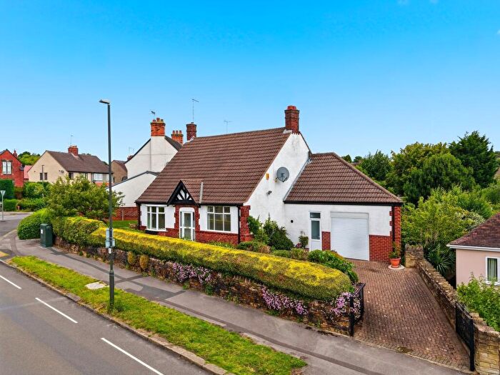 3 Bedroom Detached Bungalow For Sale In Newbold Road, Chesterfield, S41