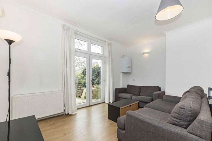 2 Bedroom Flat To Rent In Alexandra Road, St. John's Wood, NW8