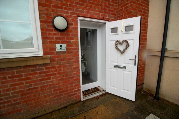 1 Bedroom Flat To Rent In Old Dickens Heath Road, Shirley, Solihull, B90