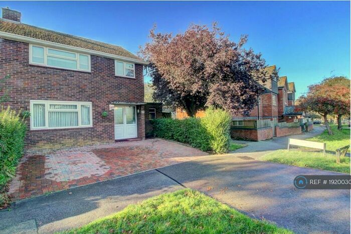 3 Bedroom Semi-Detached House To Rent In Whaddon Way, Milton Keynes, MK3