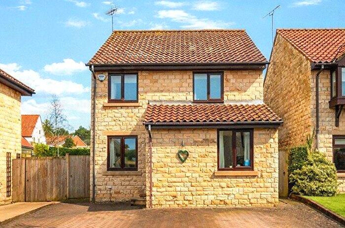 3 Bedroom Detached House For Sale In North Grove Way, Wetherby, West Yorkshire, LS22