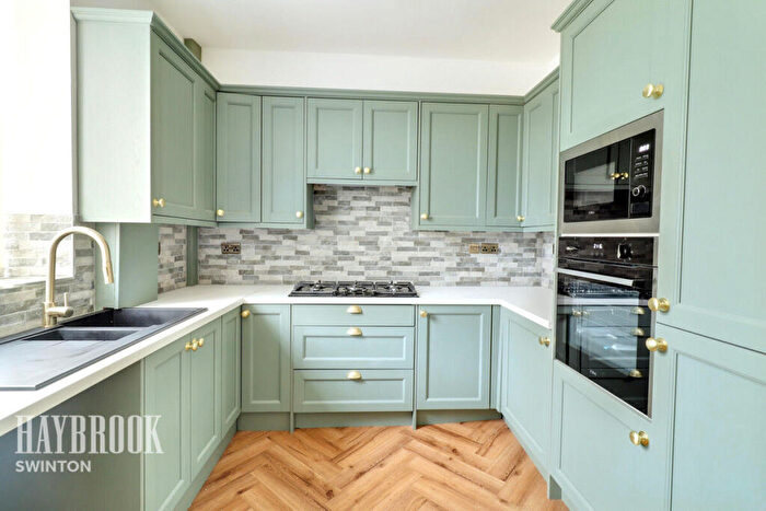 2 Bedroom Detached House For Sale In Doncaster Road, Rotherham, S63