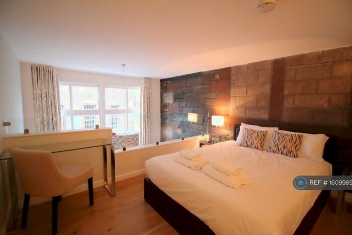 1 Bedroom Flat To Rent In Mcdonald Road, Edinburgh, EH7