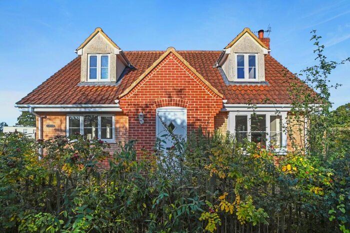 3 Bedroom Bungalow To Rent In Green Lane, Crockleford Heath, CO7