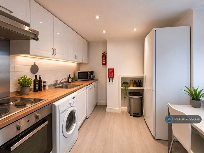 Studio To Rent In North Gower St, London, NW1