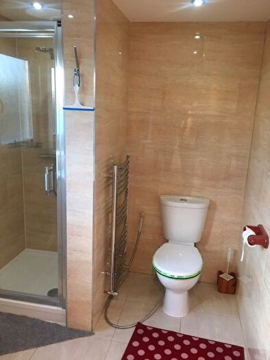 Studio To Rent In Worton Way, Isleworth, TW7