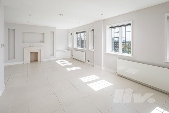 3 Bedroom Flat To Rent In Wellington Court, Wellington Road, St Johns Wood, NW8