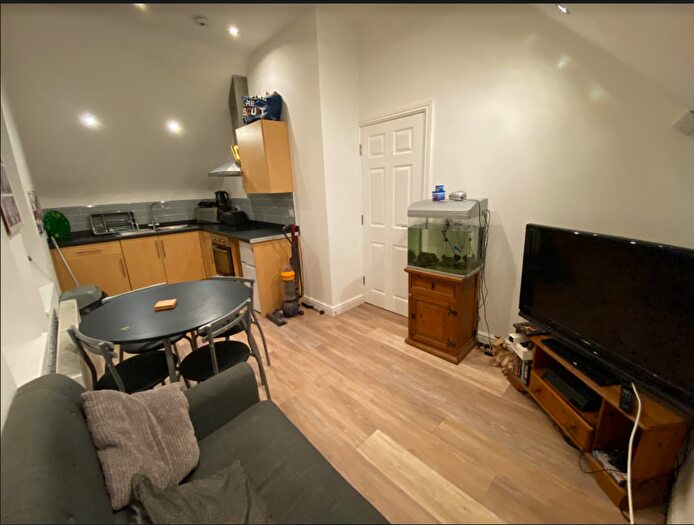 1 Bedroom Flat To Rent In West Street, Bristol, BS3