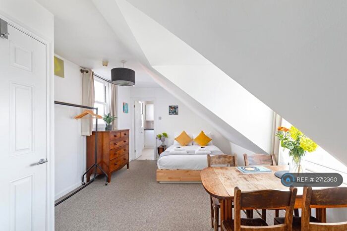 Studio To Rent In College Road, Brighton, BN2