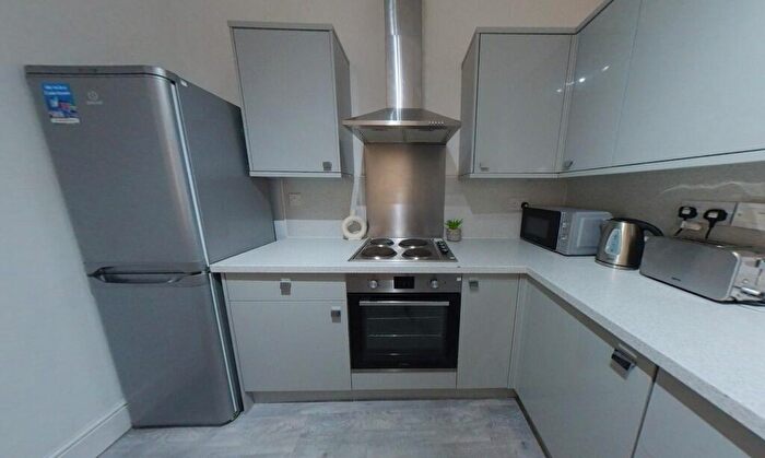 3 Bedroom Terraced House To Rent In Waterloo Promenade, Nottingham, Nottinghamshire, NG7