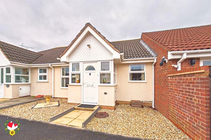 1 Bedroom Terraced Bungalow For Sale In Cornfield Drive, Hardwicke, GL2
