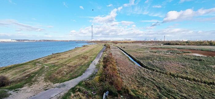 2 Bedroom Apartment To Rent In Wainwright Avenue, Greenhithe, Kent, DA9