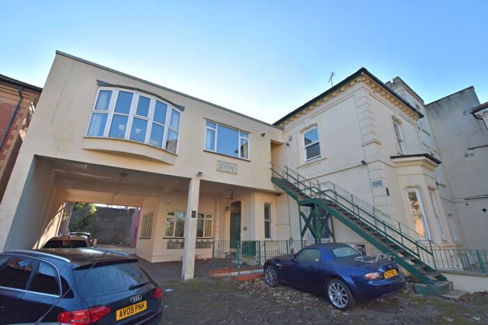 10 Bedroom Terraced House To Rent In Tyndalls Park Road, Bristol, BS8