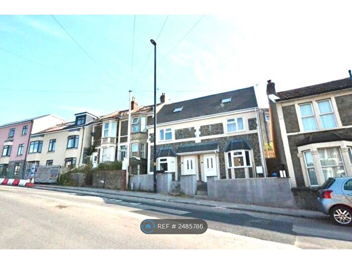 3 Bedroom Semi-Detached House To Rent In Air Balloon Road, Bristol, BS5