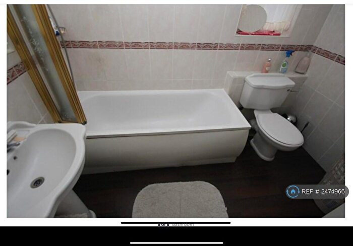 3 Bedroom Terraced House To Rent In Stirling Road, London, E17