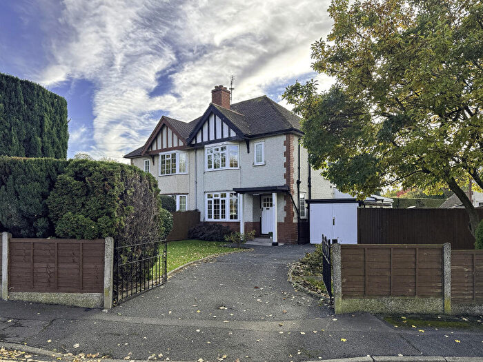 3 Bedroom Semi Detached House For Sale In Penn Grove Road, Hereford, HR1