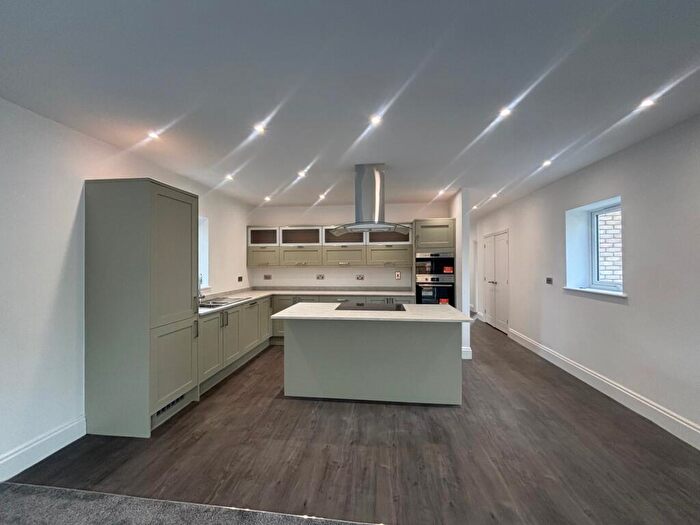 3 Bedroom Bungalow To Rent In Turvey, MK43