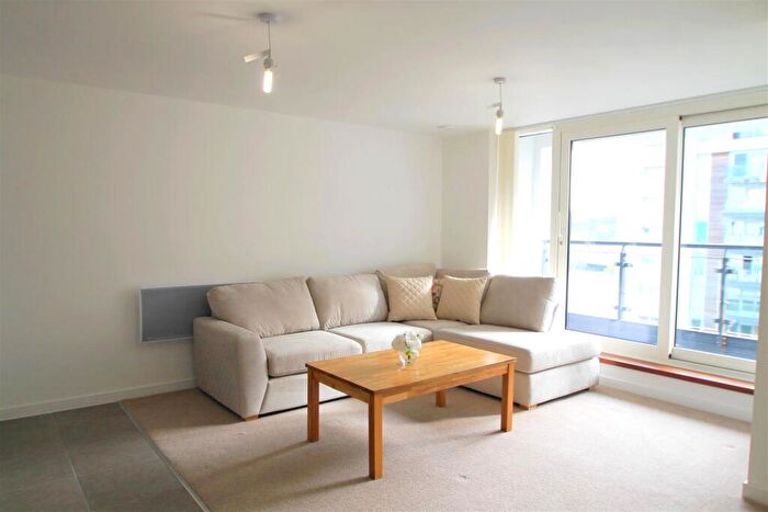 2 Bedroom Apartment To Rent In Davaar House, Cardiff Bay ( Bed), CF11