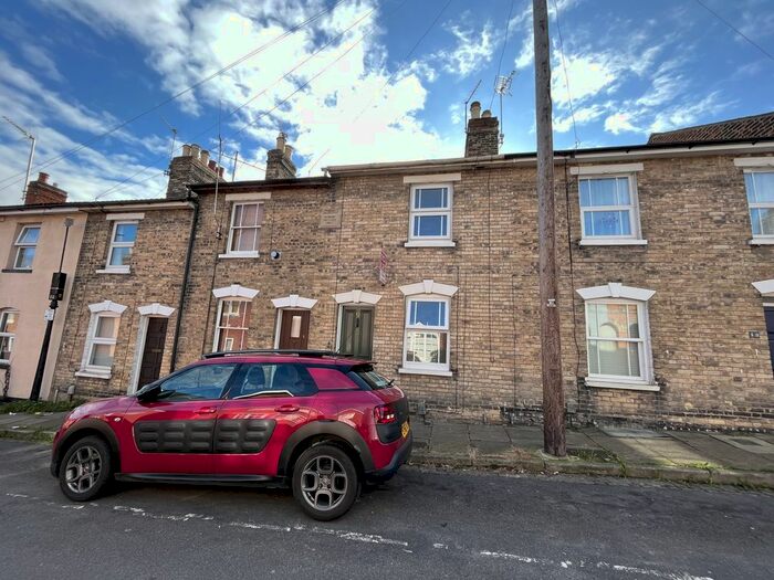 3 Bedroom Terraced House To Rent In South Street, Colchester, Essex, CO2