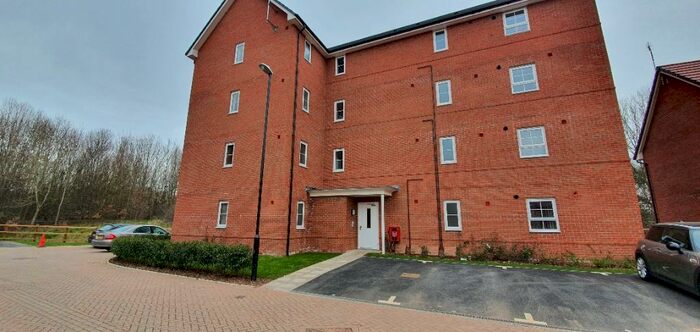 2 Bedroom Flat To Rent In Mistle Court, Tile Hill, Coventry, CV4