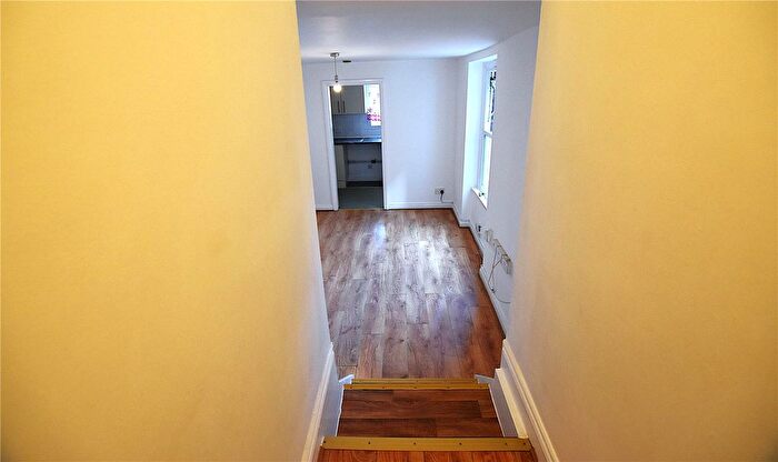 2 Bedroom Flat To Rent In Brigstock Road, Thornton Heath, CR7